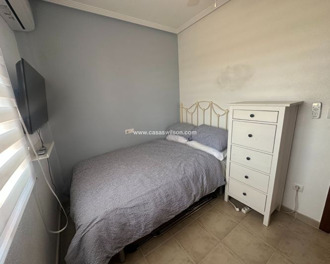Image No.20-3 Bed Apartment for sale