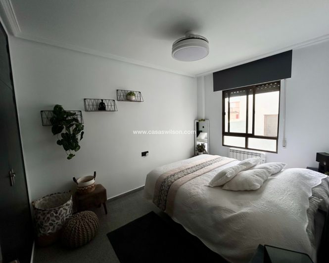 Image No.15-3 Bed Apartment for sale