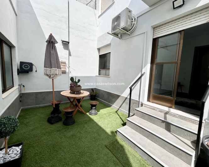 Image No.23-3 Bed Apartment for sale