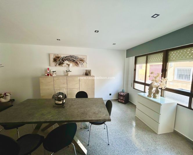 Image No.32-3 Bed Apartment for sale