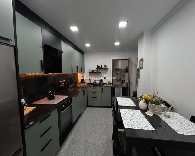 Image No.37-3 Bed Apartment for sale