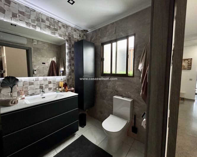 Image No.39-3 Bed Apartment for sale