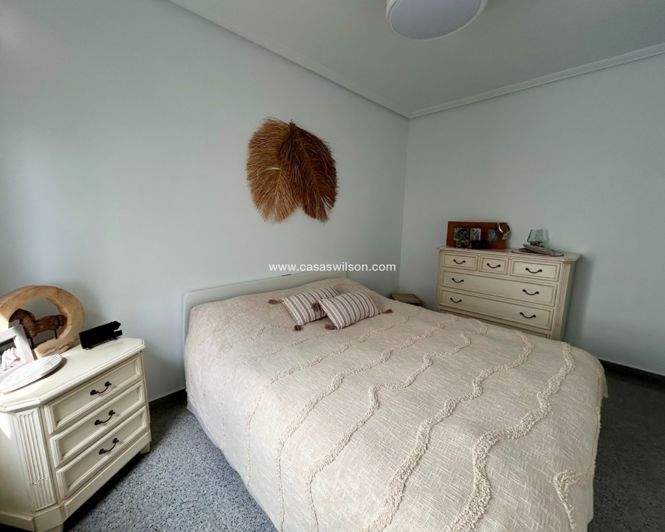 Image No.42-3 Bed Apartment for sale