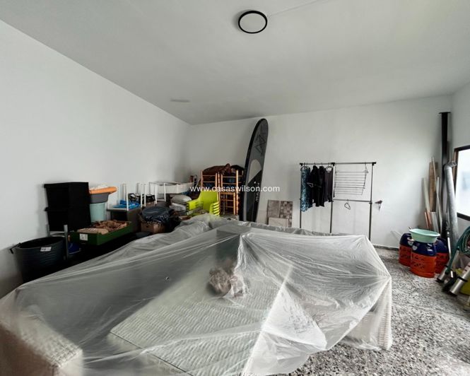 Image No.45-3 Bed Apartment for sale