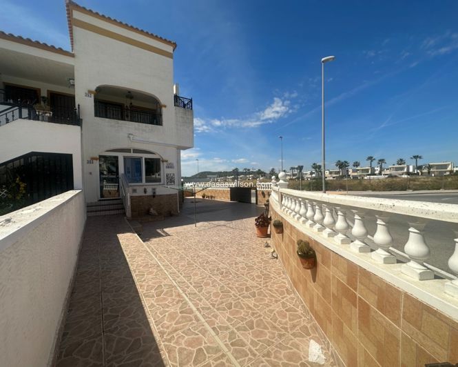 Image No.3-Appartement de 2 chambres à vendre à Orihuela