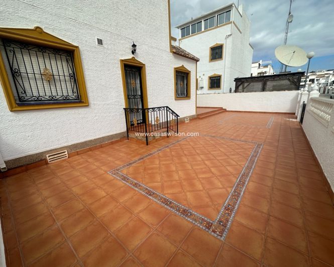 Image No.2-Maison de ville de 3 chambres à vendre à Orihuela