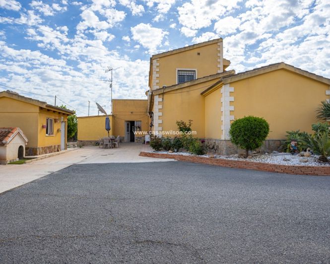 Image No.36-5 Bed Villa for sale