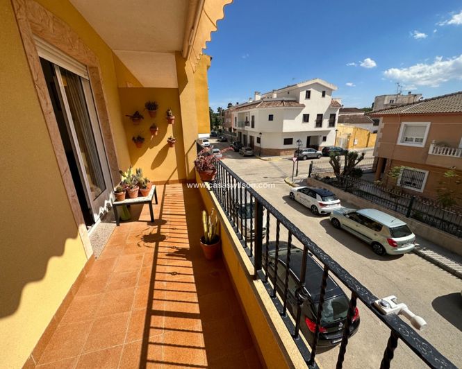 Image No.17-3 Bed Townhouse for sale