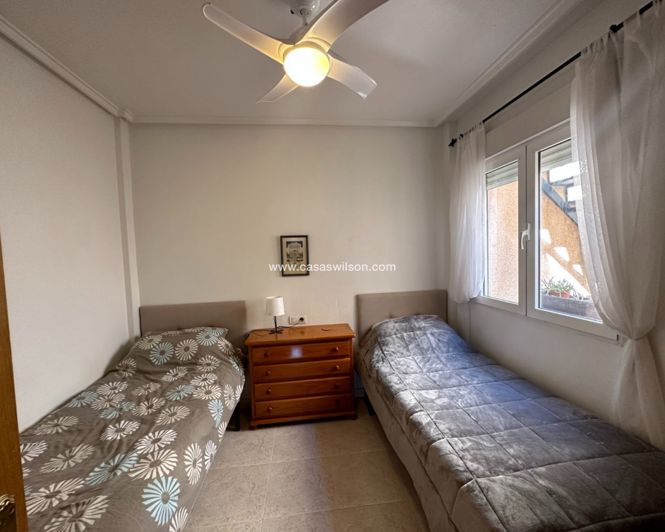 Image No.22-3 Bed Townhouse for sale