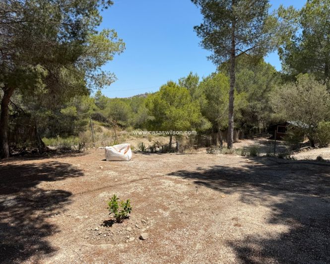 Image No.18-2 Bed Property for sale