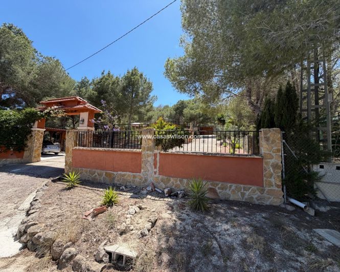 Image No.35-2 Bed Property for sale