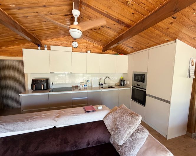 Image No.8-2 Bed Property for sale