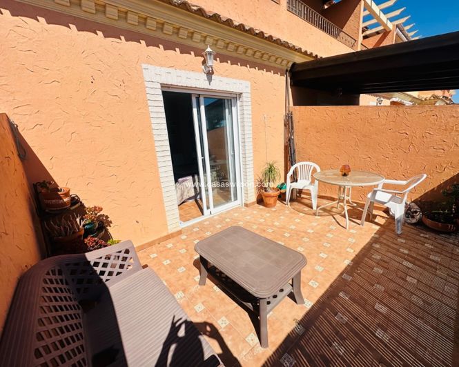 Image No.28-3 Bed Townhouse for sale