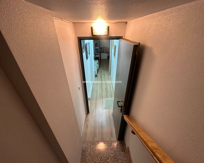 Image No.38-3 Bed Townhouse for sale