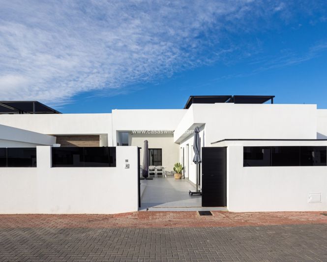 Image No.25-3 Bed Villa for sale