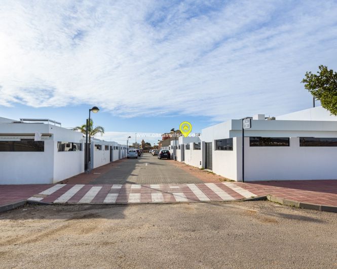 Image No.29-3 Bed Villa for sale