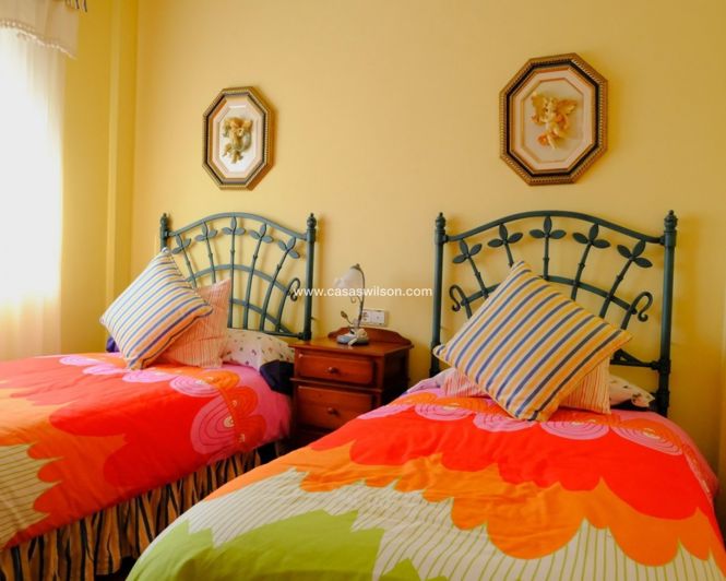 Image No.29-4 Bed Property for sale