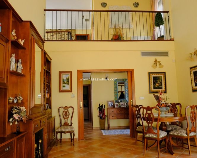 Image No.9-4 Bed Property for sale
