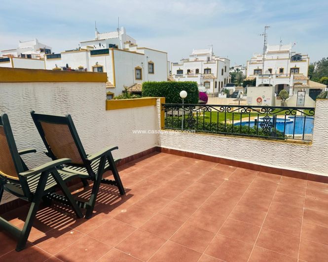Image No.15-3 Bed Townhouse for sale