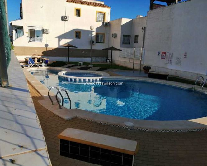 Image No.23-2 Bed Apartment for sale