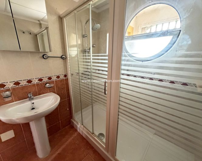 Image No.24-2 Bed Townhouse for sale