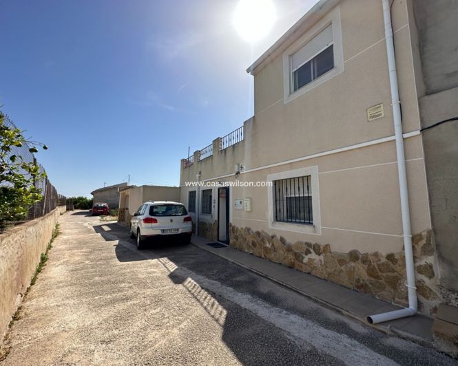 Image No.22-3 Bed Townhouse for sale