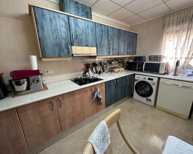 Image No.6-3 Bed Townhouse for sale