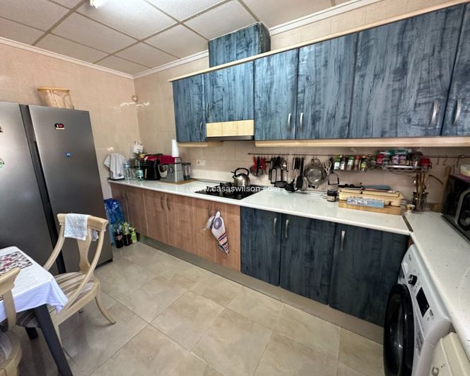 Image No.8-3 Bed Townhouse for sale