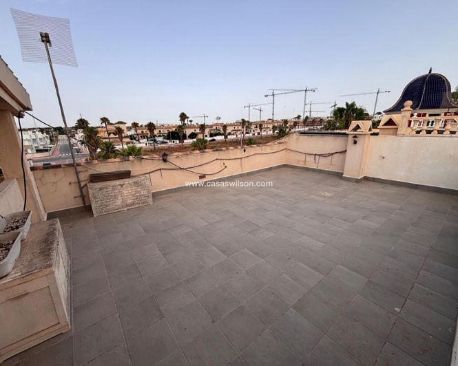 Image No.14-2 Bed Property for sale