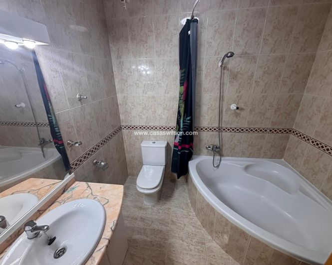 Image No.8-2 Bed Property for sale