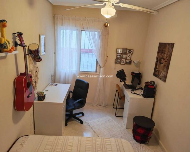 Image No.15-2 Bed Apartment for sale