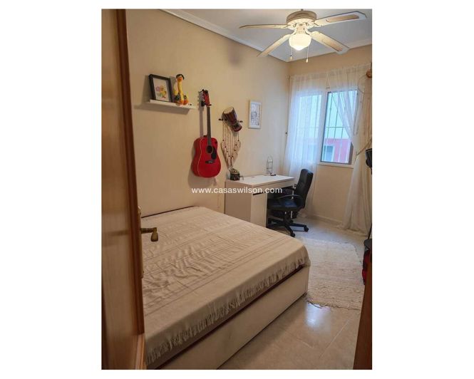 Image No.23-2 Bed Apartment for sale