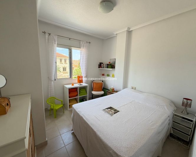 Image No.18-2 Bed Apartment for sale