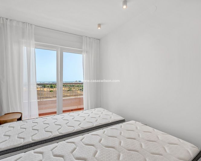 Image No.22-Appartement de 2 chambres à vendre à Orihuela Costa