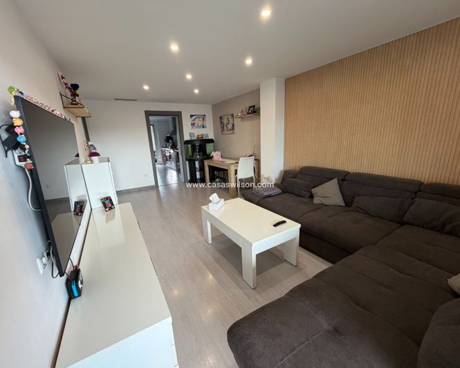 Image No.10-3 Bed Apartment for sale