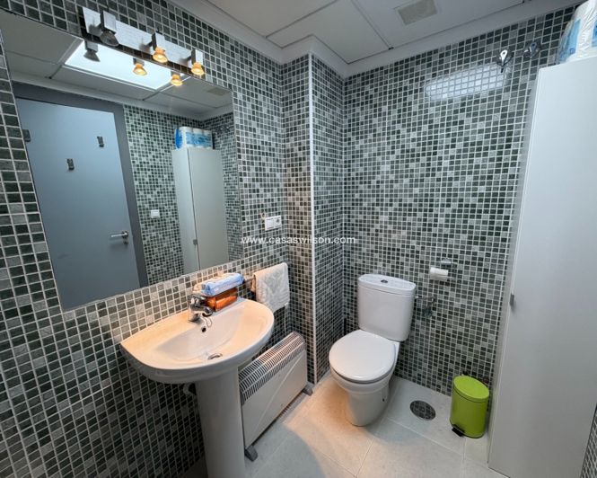 Image No.18-3 Bed Apartment for sale