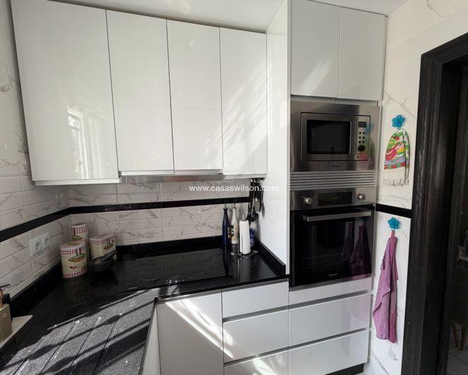 Image No.12-2 Bed Apartment for sale