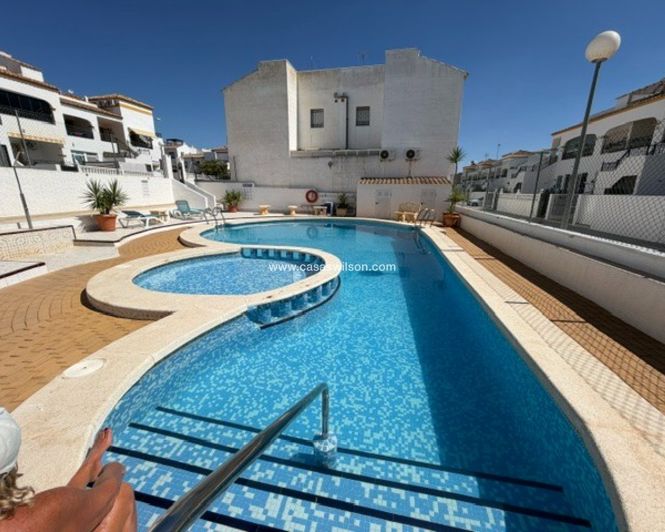 Image No.17-2 Bed Apartment for sale