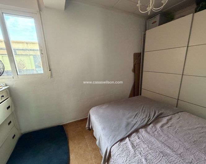 Image No.8-3 Bed Apartment for sale