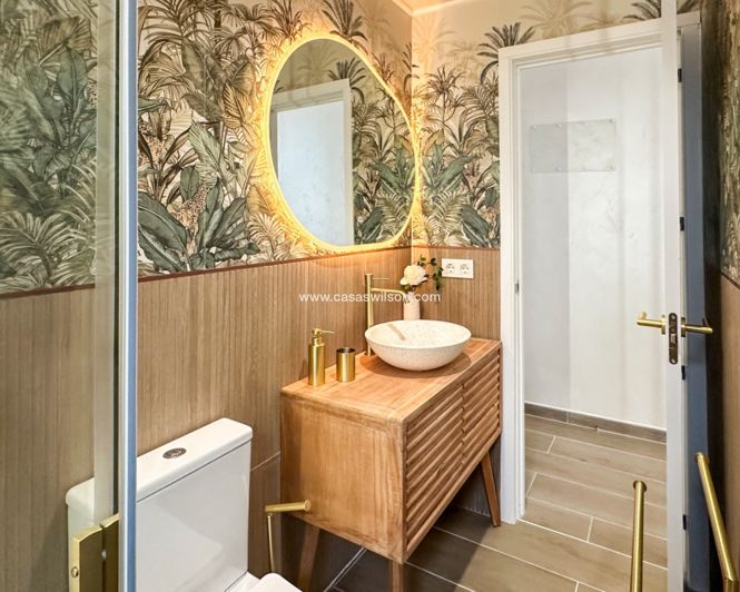 Image No.20-2 Bed Apartment for sale