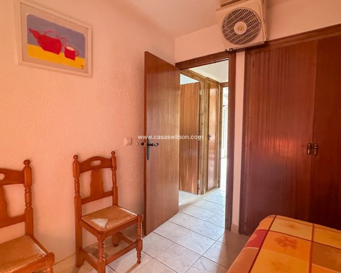 Image No.13-2 Bed Townhouse for sale