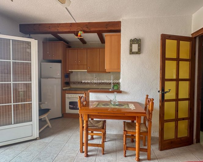 Image No.6-2 Bed Townhouse for sale