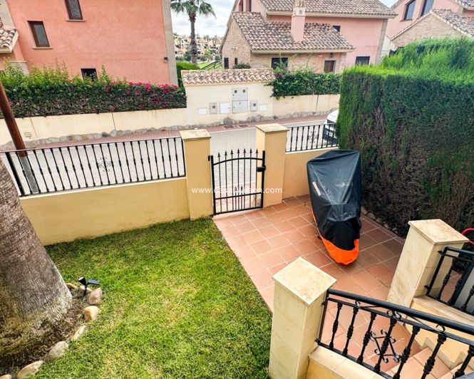 Image No.26-2 Bed Townhouse for sale