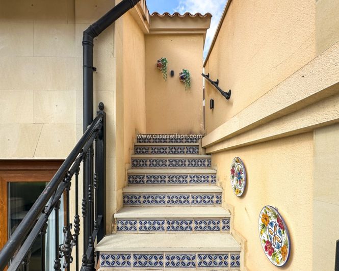 Image No.29-2 Bed Townhouse for sale