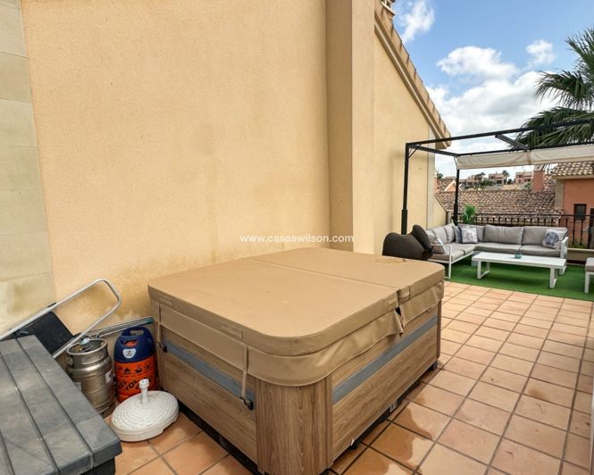 Image No.31-2 Bed Townhouse for sale