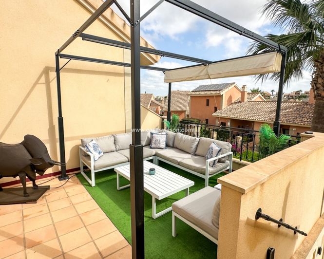 Image No.37-2 Bed Townhouse for sale