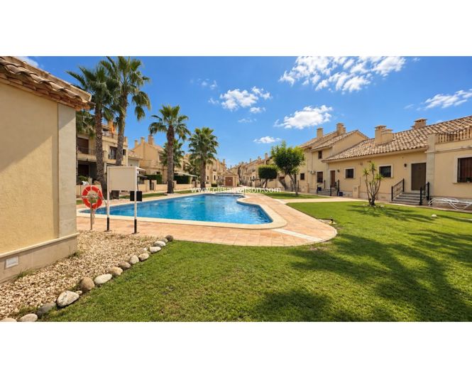 Image No.44-2 Bed Townhouse for sale