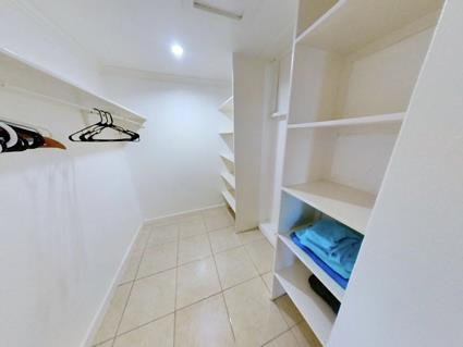 Image No.32-6 Bed Villa for sale