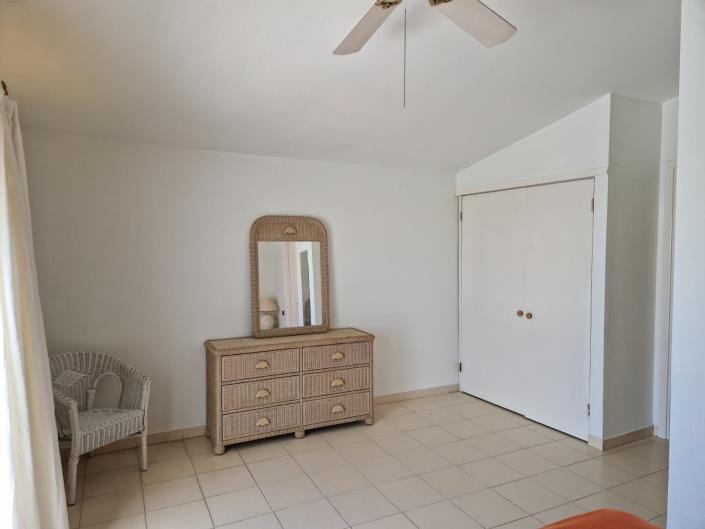 Image No.13-2 Bed Townhouse for sale