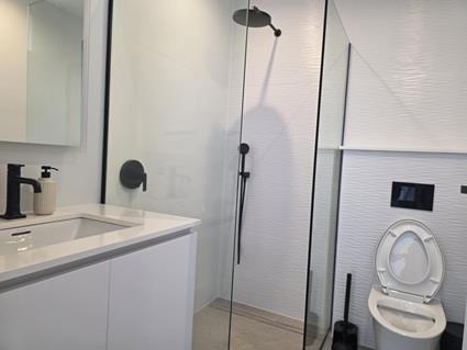 Image No.20-2 Bed Condo for sale